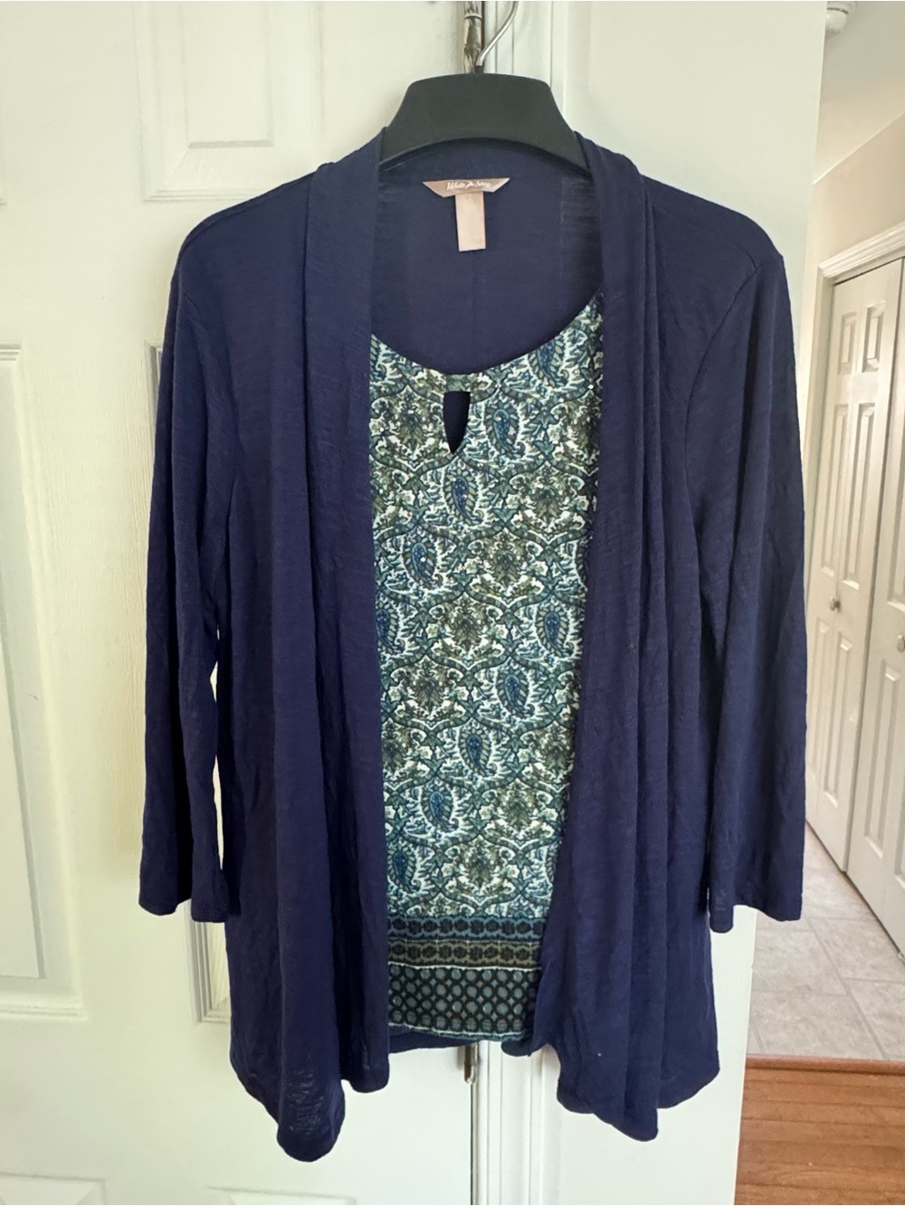 White Stag Women’s L Mock Layer Cardigan Navy Blue Paisley Print 2-in-1 Top NWOT - Picture 3 of 11